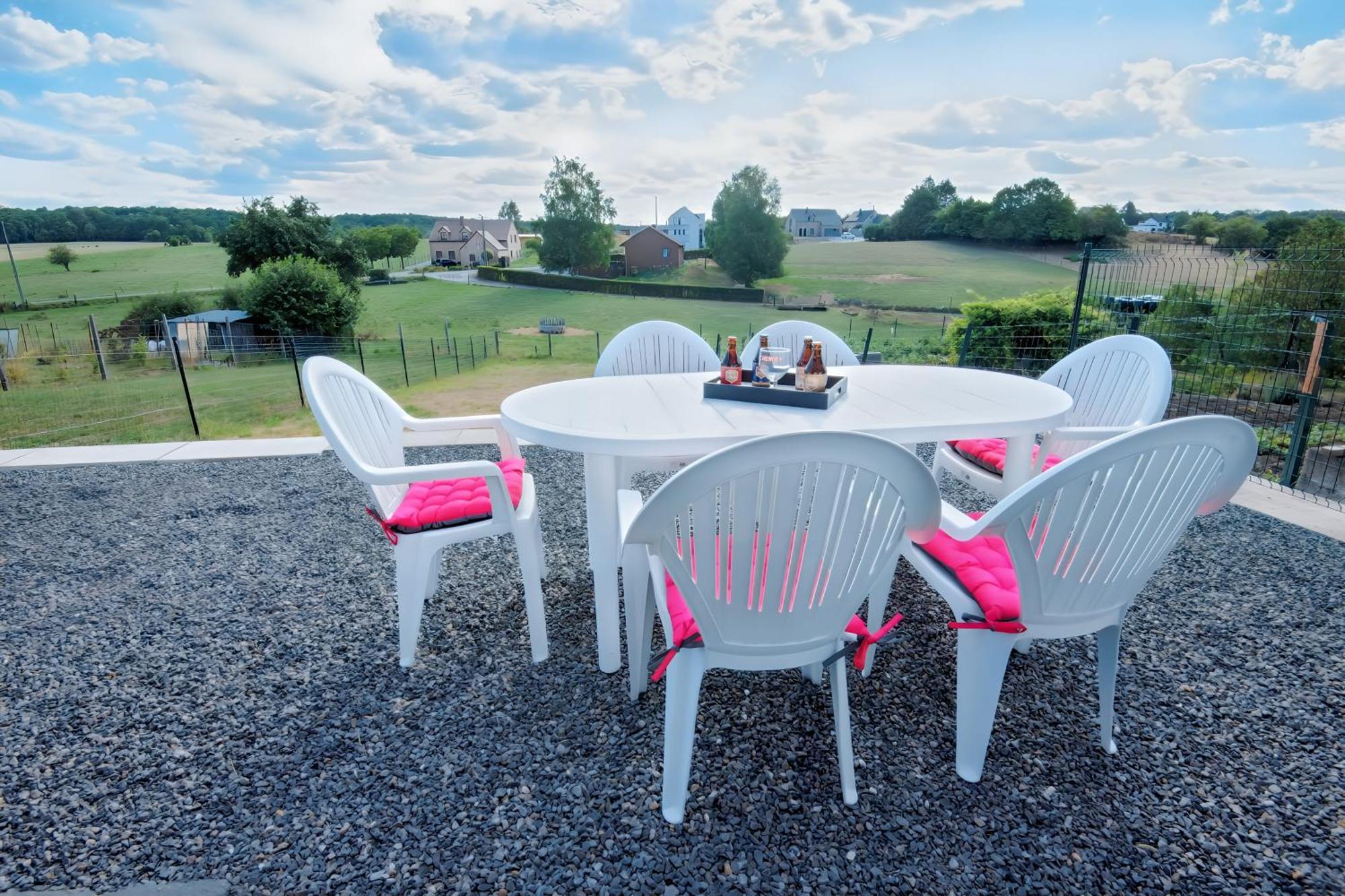 Au Chant Des Roches - Parking - Wifi - Terrasse - Chambres Familiales - Cerfontaine Luaran gambar