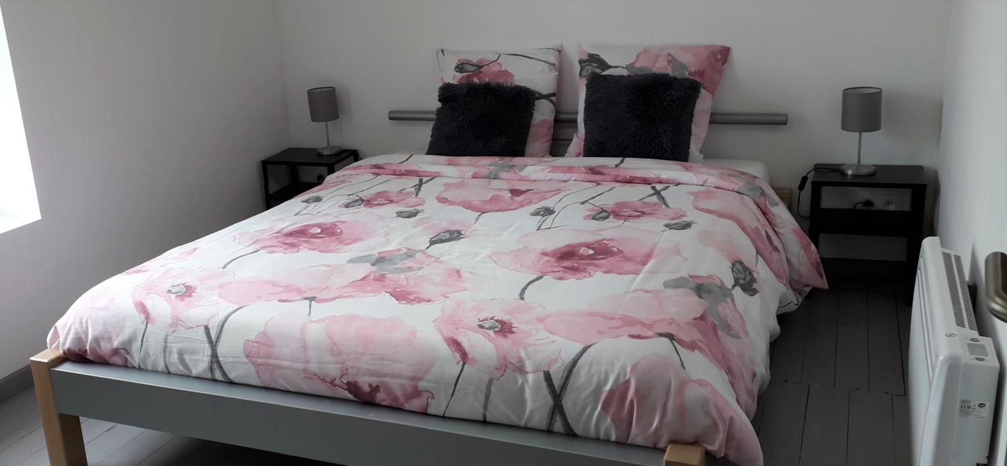 Au Chant Des Roches - Parking - Wifi - Terrasse - Chambres Familiales - Cerfontaine Luaran gambar