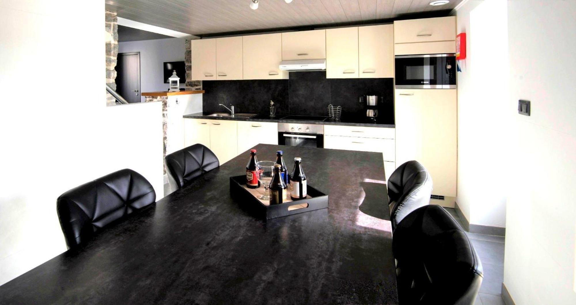Au Chant Des Roches - Parking - Wifi - Terrasse - Chambres Familiales - Cerfontaine Luaran gambar