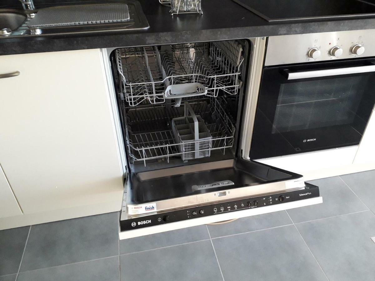Au Chant Des Roches - Parking - Wifi - Terrasse - Chambres Familiales - Cerfontaine Luaran gambar